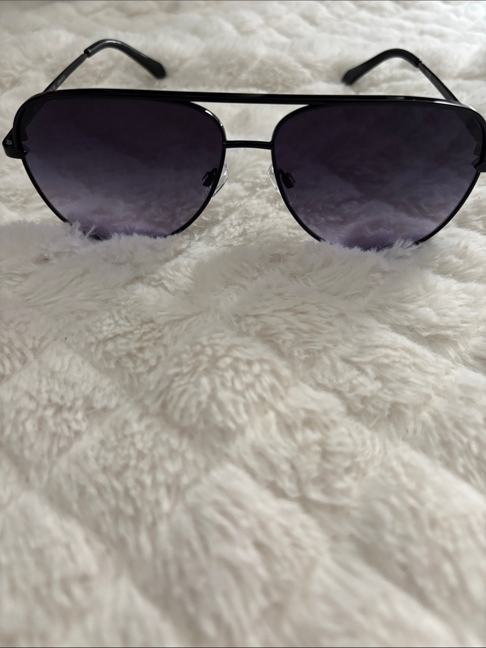 Quay High Key Sunglasses - Picture 7 of 9